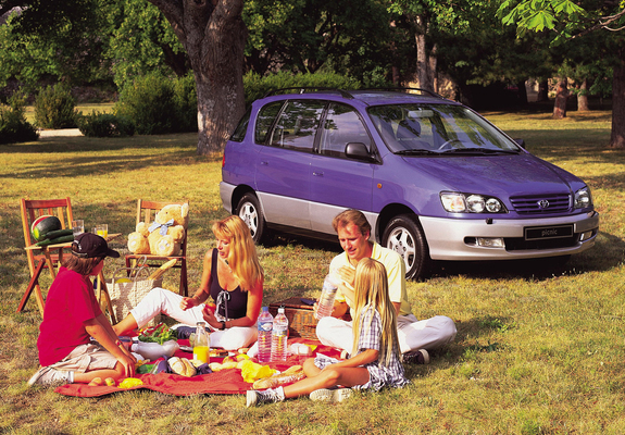 Images of Toyota Picnic 1996–2001