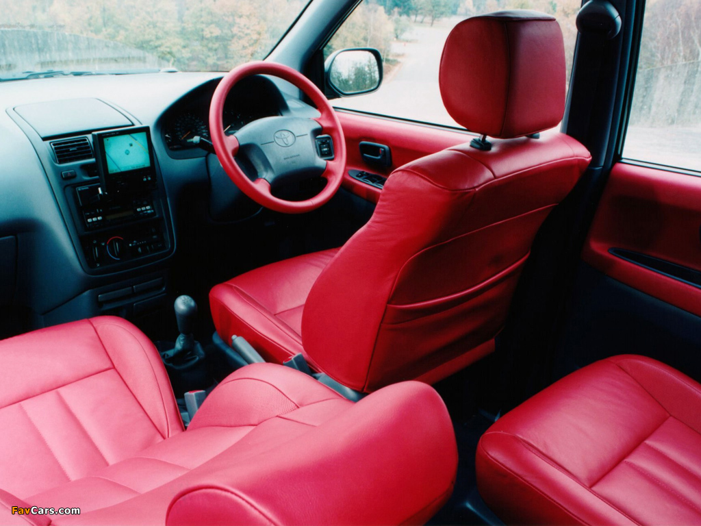 Photos of Toyota Picnic Sport UK-spec 1996–2001 (1024 x 768)