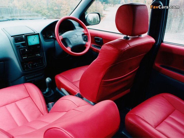 Photos of Toyota Picnic Sport UK-spec 1996–2001 (640 x 480)