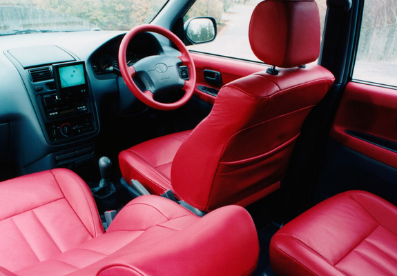 Photos of Toyota Picnic Sport UK-spec 1996–2001
