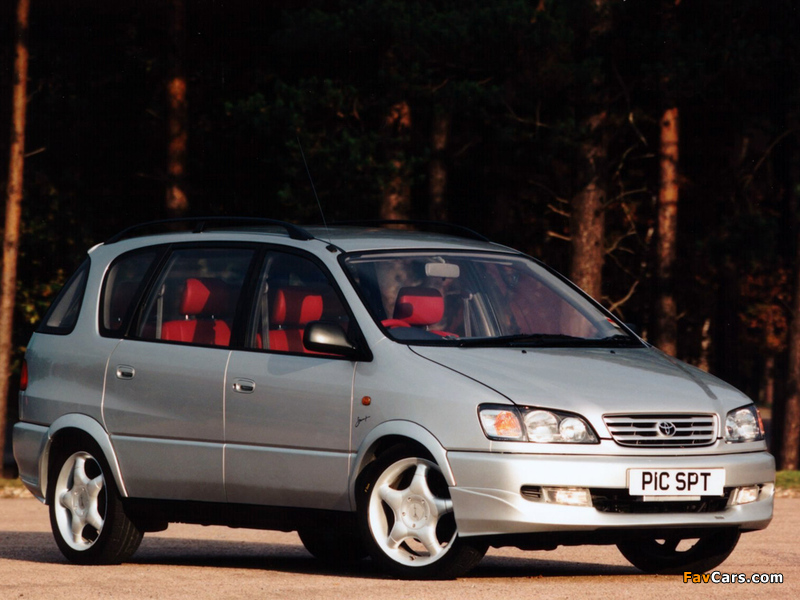 Pictures of Toyota Picnic Sport UK-spec 1996–2001 (800 x 600)