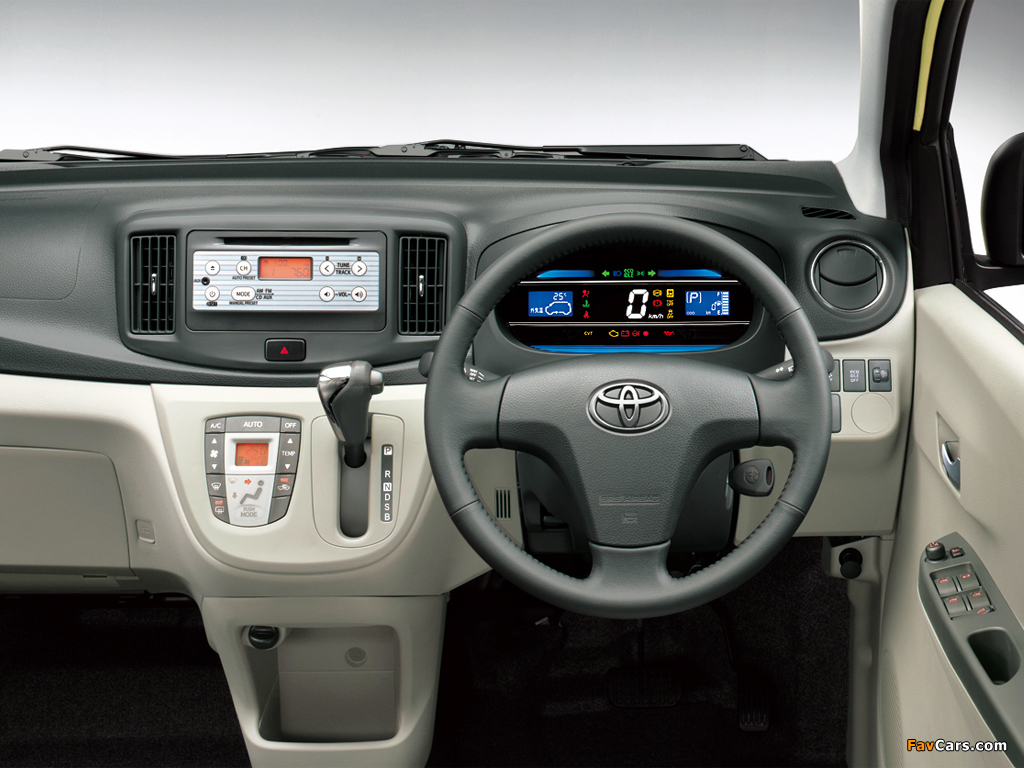 Photos of Toyota Pixis Epoch 2012 (1024 x 768)