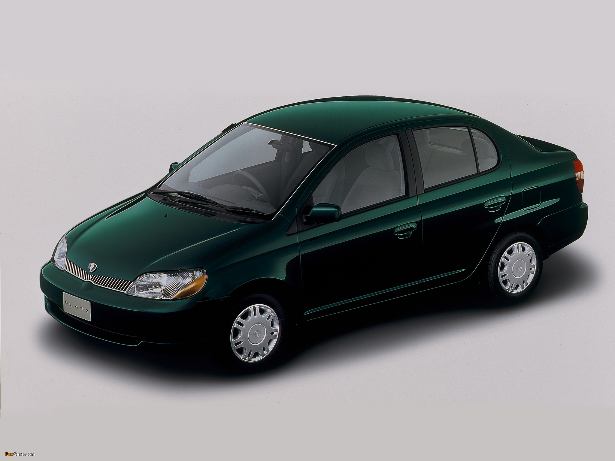 Images of Toyota Platz 1999–2002 (2048 x 1536)