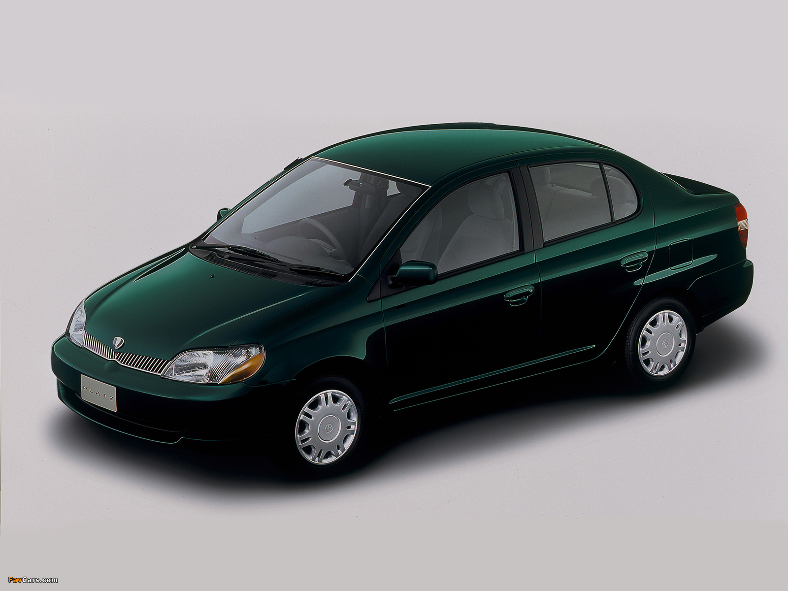 Images of Toyota Platz 1999–2002 (1600 x 1200)