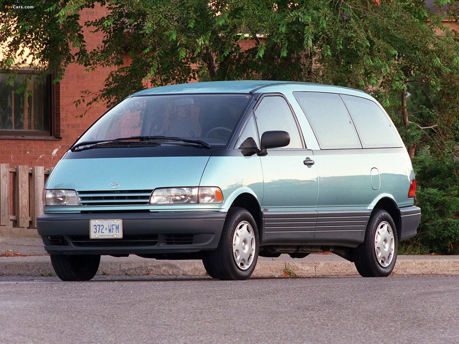Photos of Toyota Previa US-spec 1990–2000 (1600 x 1200)