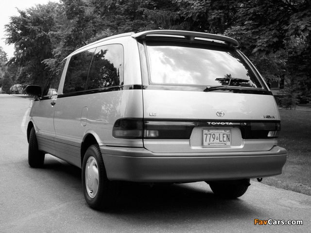 Pictures of Toyota Previa US-spec 1990–2000 (640 x 480)