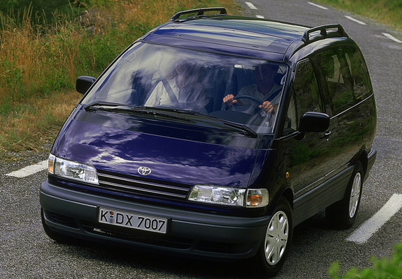 Toyota Previa 1990–2000 images