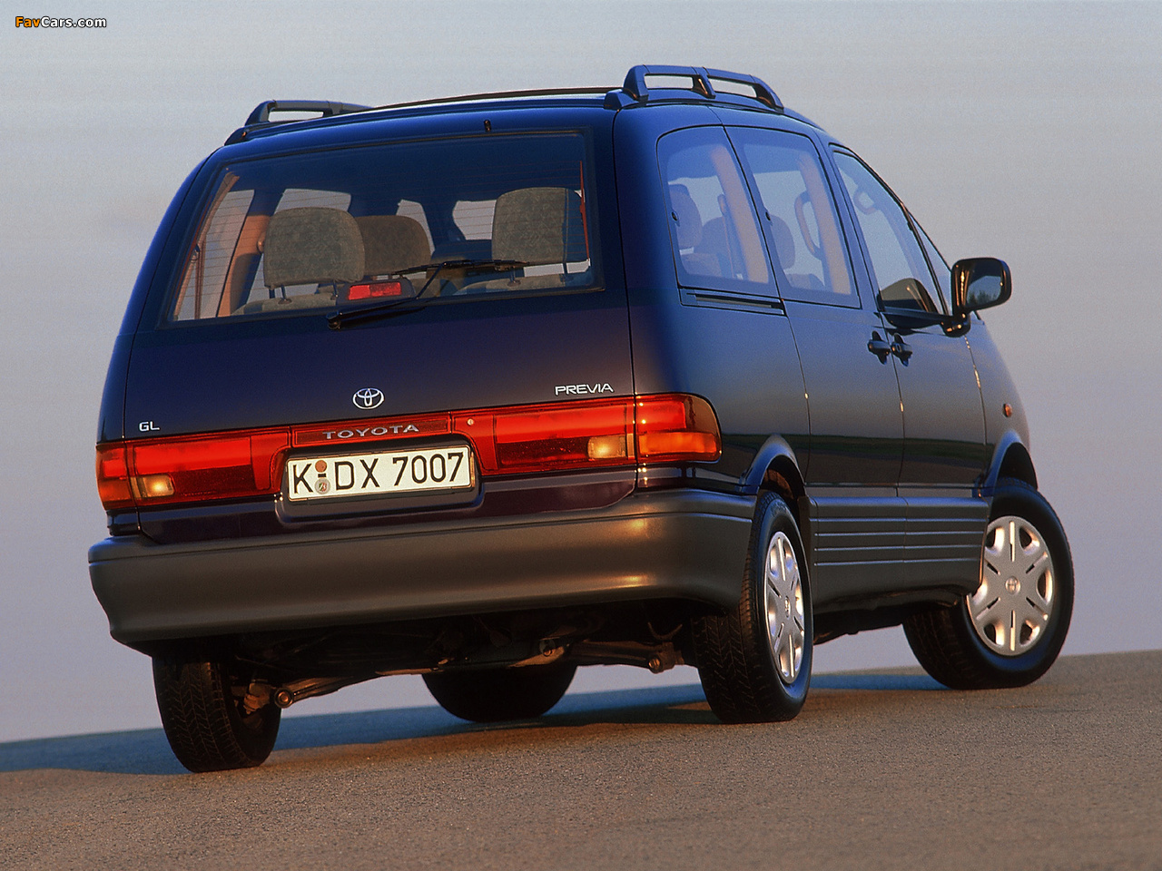 Toyota Previa 1990–2000 pictures (1280 x 960)