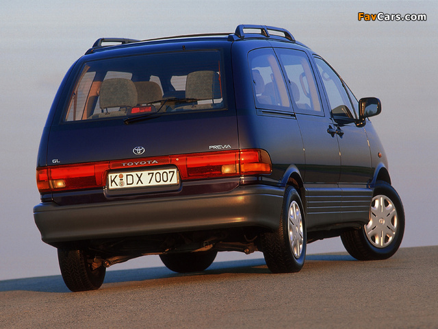 Toyota Previa 1990–2000 pictures (640 x 480)