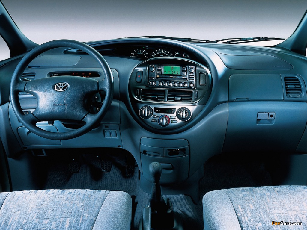 Toyota Previa 2000–05 images (1024 x 768)