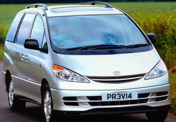 Toyota Previa UK-spec 2000–05 photos