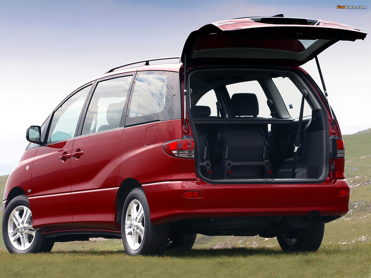 Toyota Previa UK-spec 2005–07 photos (1280 x 960)