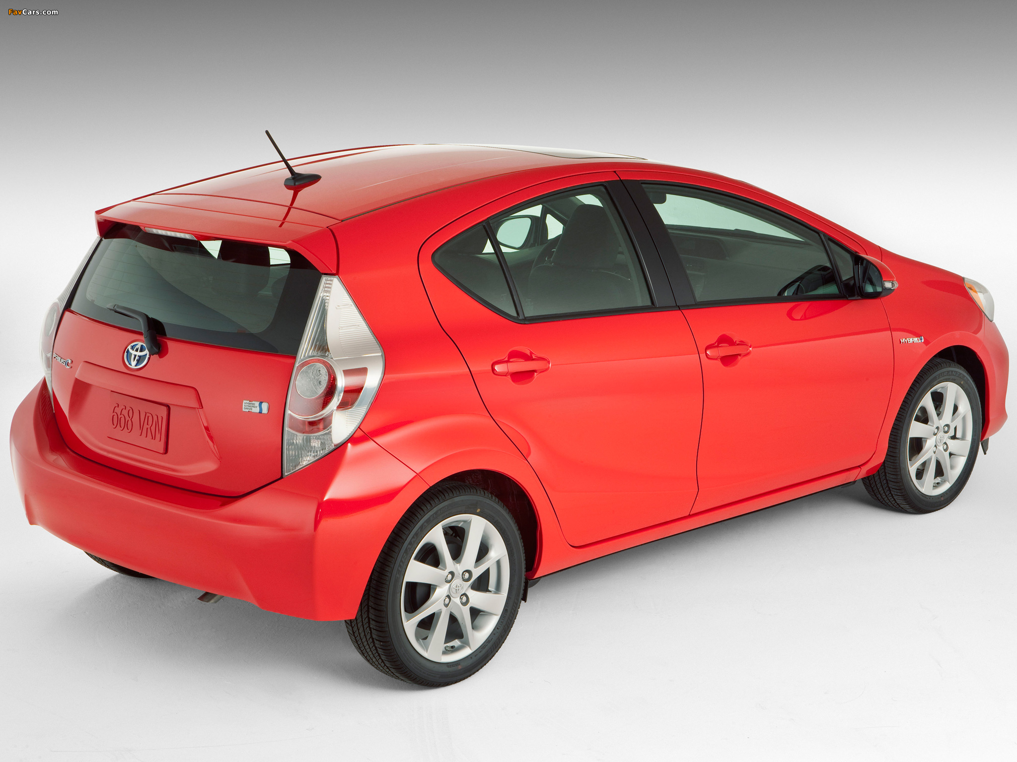 Images of Toyota Prius c 2012 (2048 x 1536)