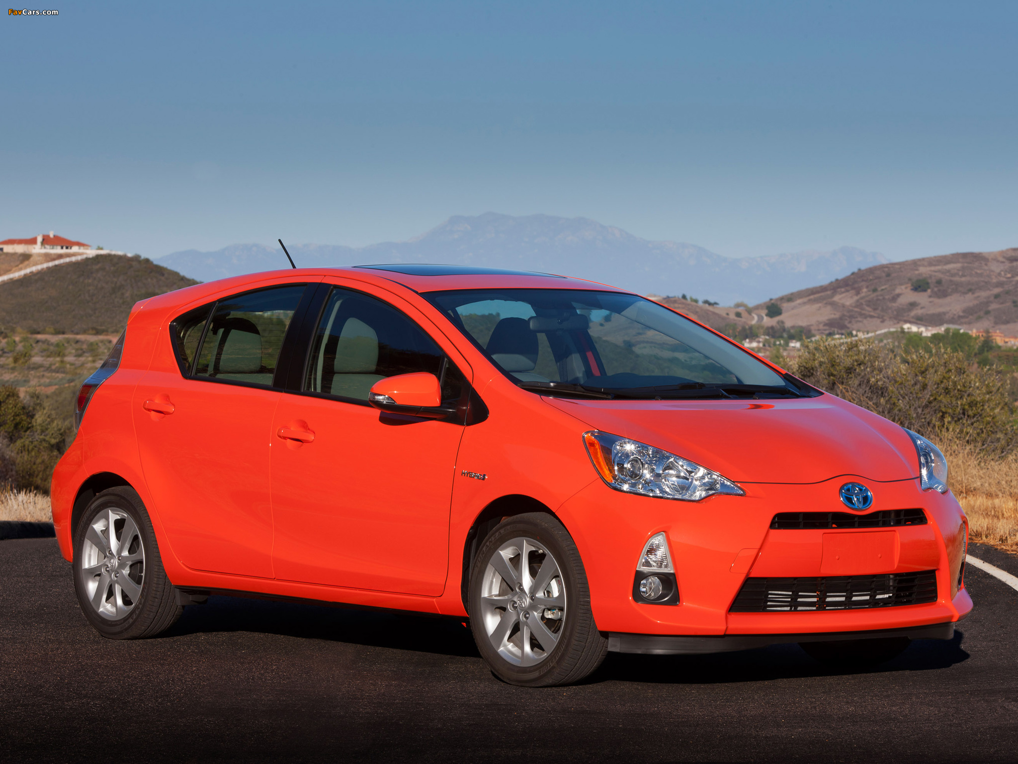 Photos of Toyota Prius c 2012 (2048 x 1536)