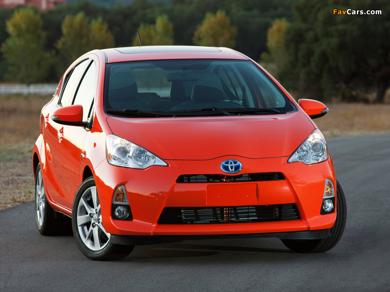 Pictures of Toyota Prius c 2012 (800 x 600)