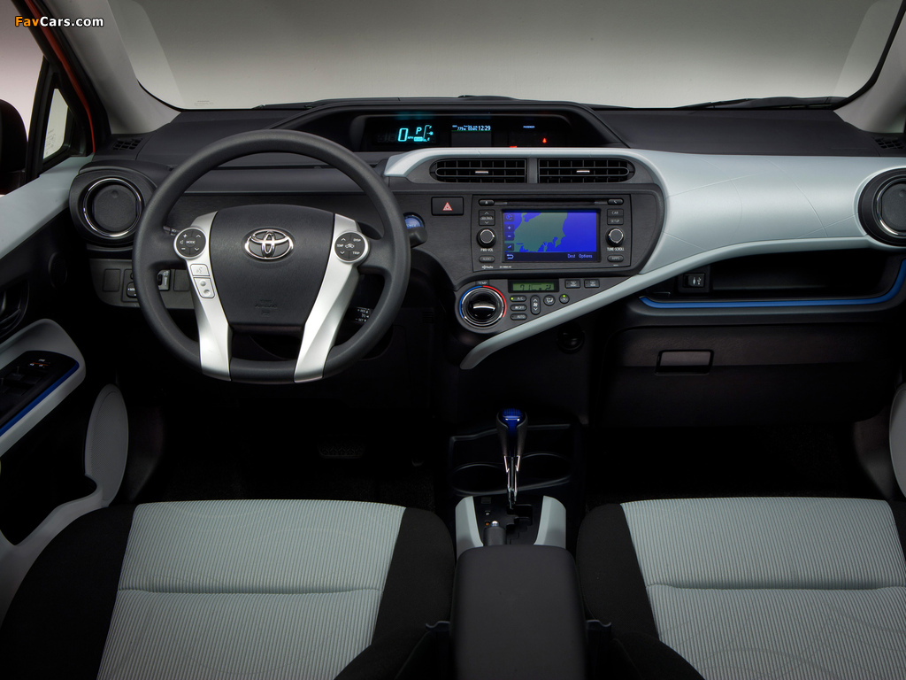 Toyota Prius c 2012 images (1024 x 768)