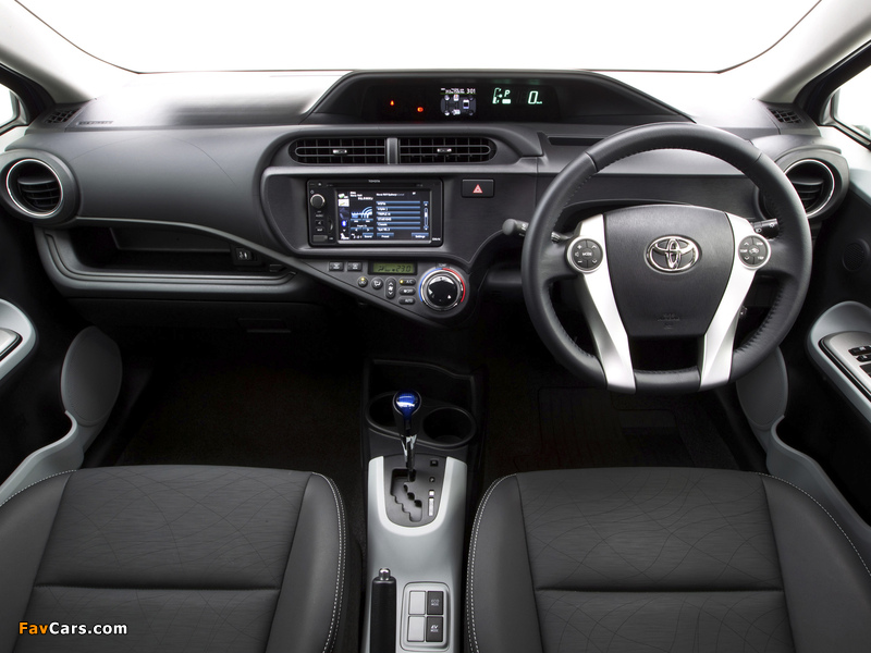 Toyota Prius c AU-spec 2012 wallpapers (800 x 600)