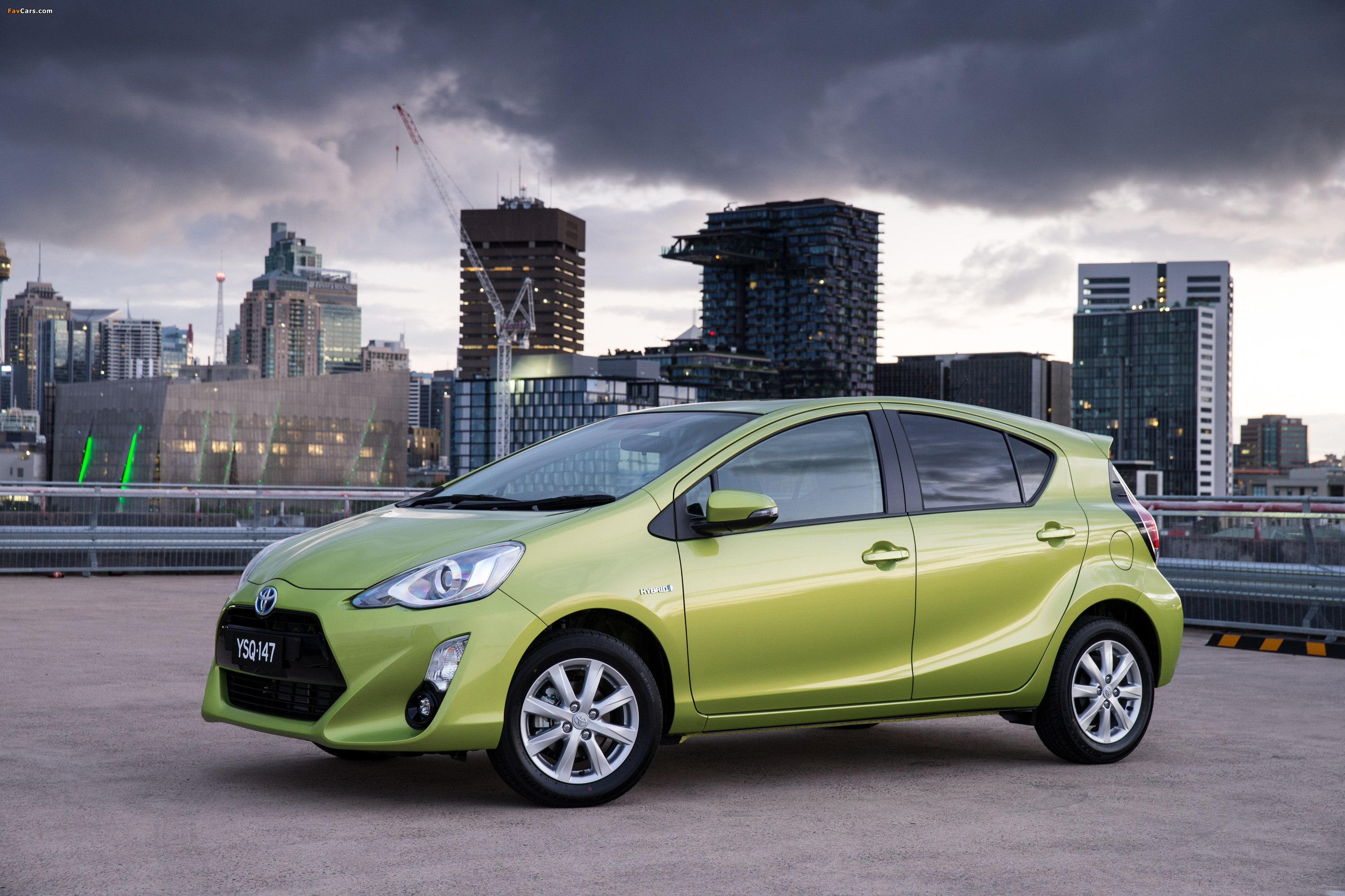 Toyota Prius c AU-spec 2015 wallpapers (3000 x 2000)