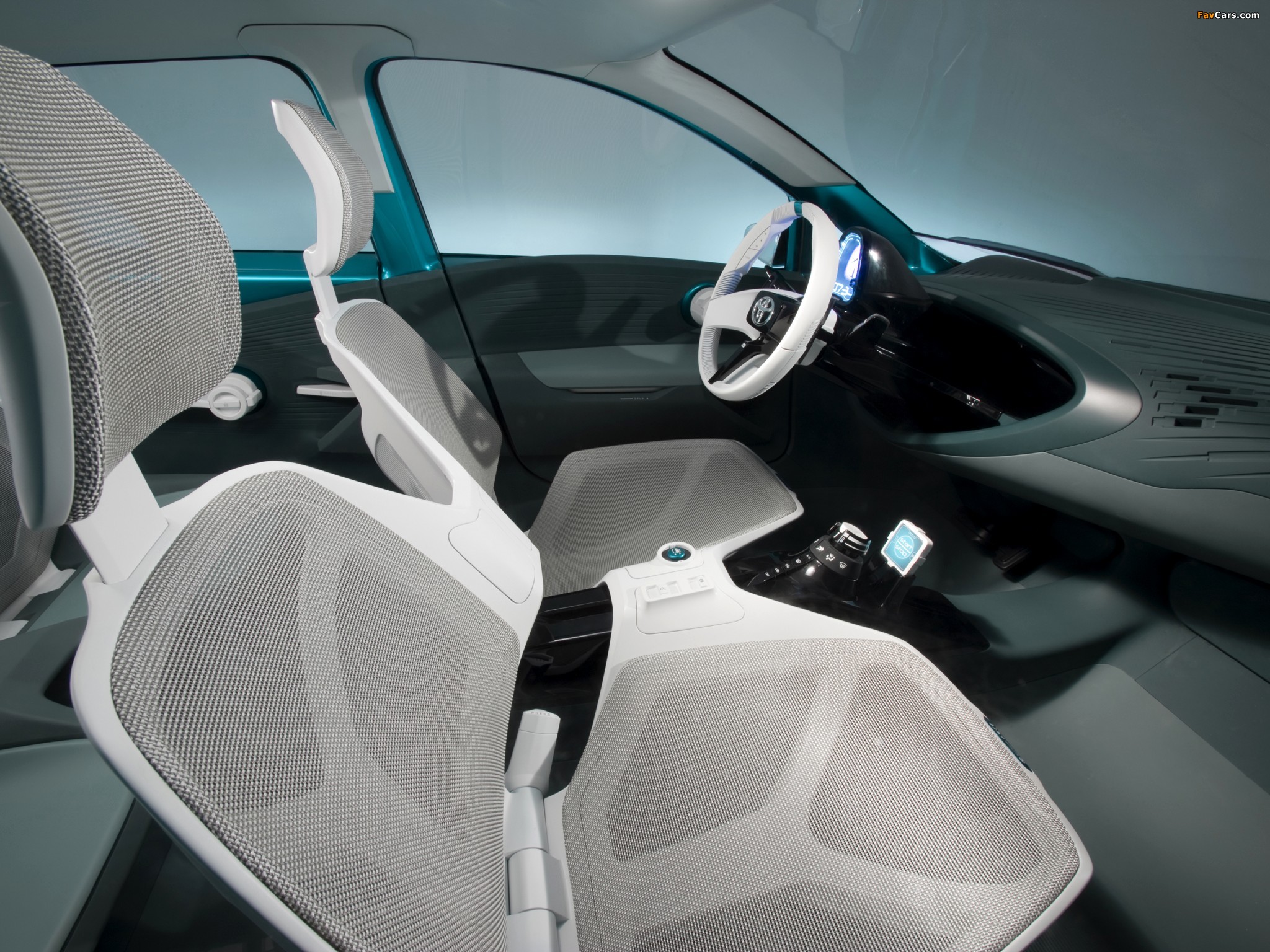 Toyota Prius c Concept 2011 pictures (2048 x 1536)