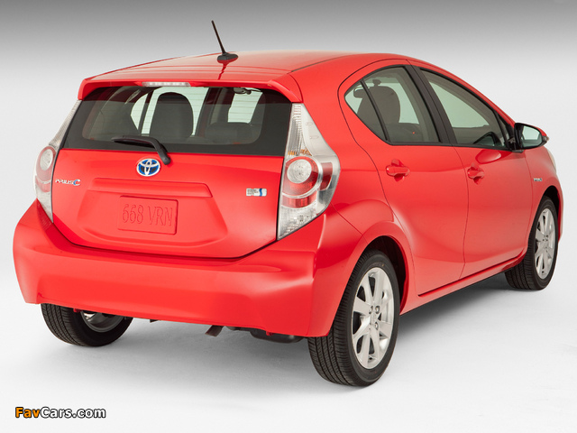 Toyota Prius c 2012 images (640 x 480)