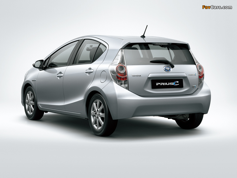 Toyota Prius c ZA-spec 2012 wallpapers (800 x 600)