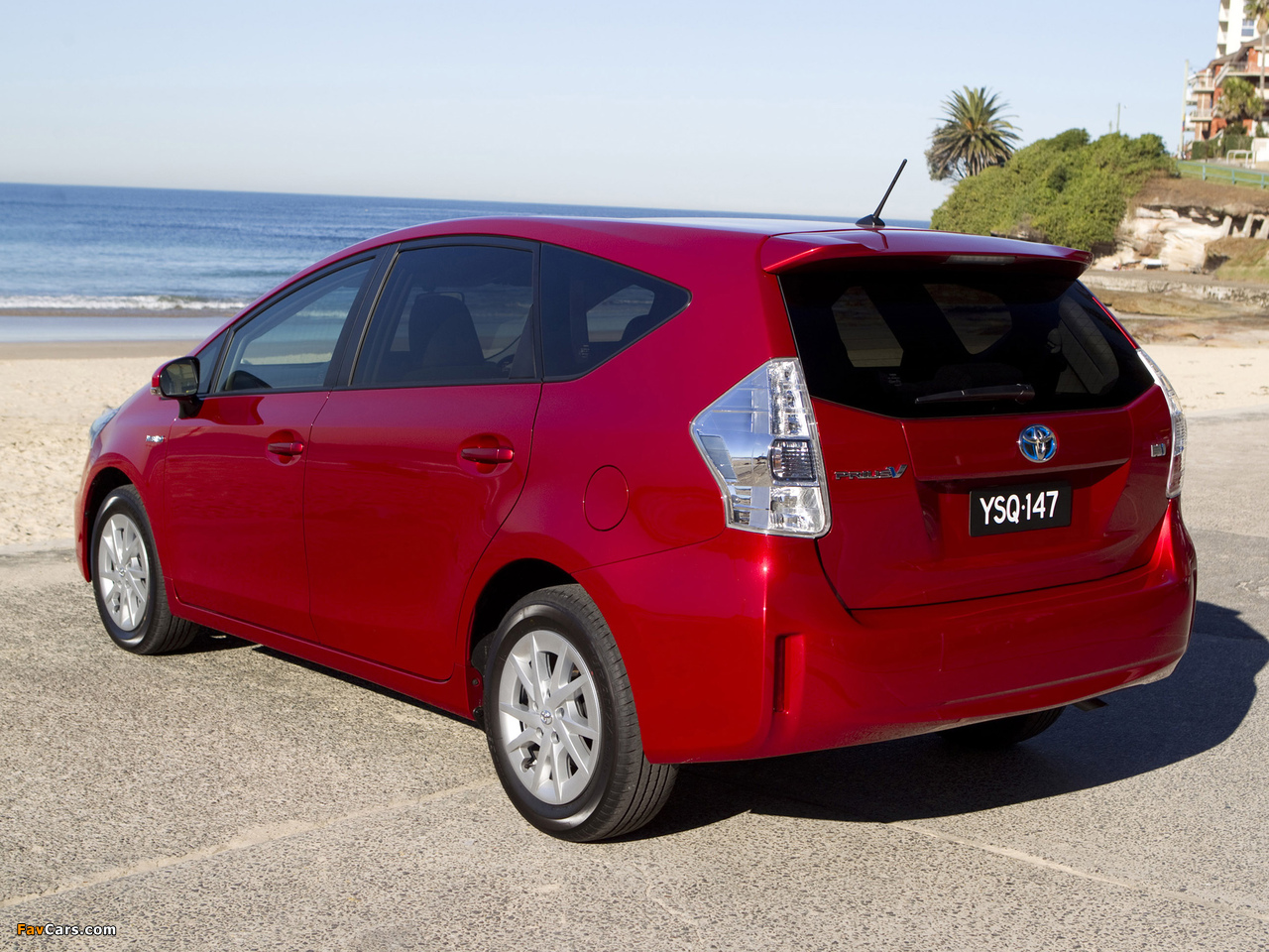 Photos of Toyota Prius v AU-spec (ZVW40W) 2012 (1280 x 960)