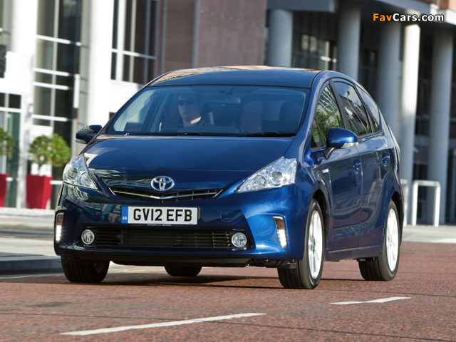 Photos of Toyota Prius+ UK-spec (ZVW40W) 2012 (640 x 480)