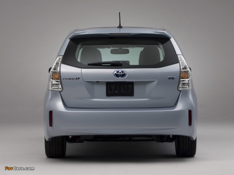 Pictures of Toyota Prius v (ZVW40W) 2011 (800 x 600)