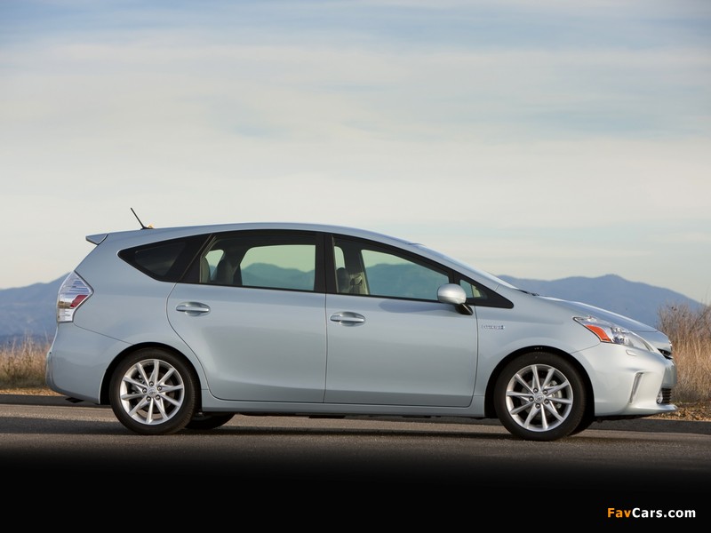 Pictures of Toyota Prius v (ZVW40W) 2011 (800 x 600)