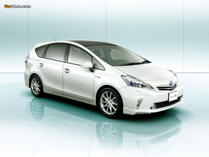 Toyota Prius α Touring Selection (ZVW40W) 2011 photos (800 x 600)