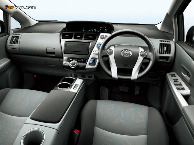 Toyota Prius α (ZVW40W) 2011 pictures (640 x 480)