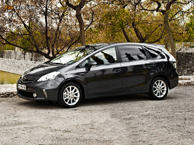 Toyota Prius+ (ZVW40W) 2011 pictures (640 x 480)