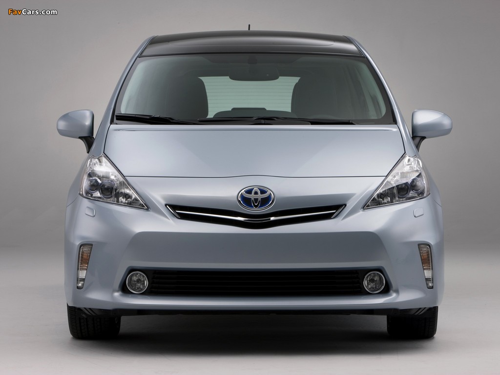 Toyota Prius v (ZVW40W) 2011 wallpapers (1024 x 768)