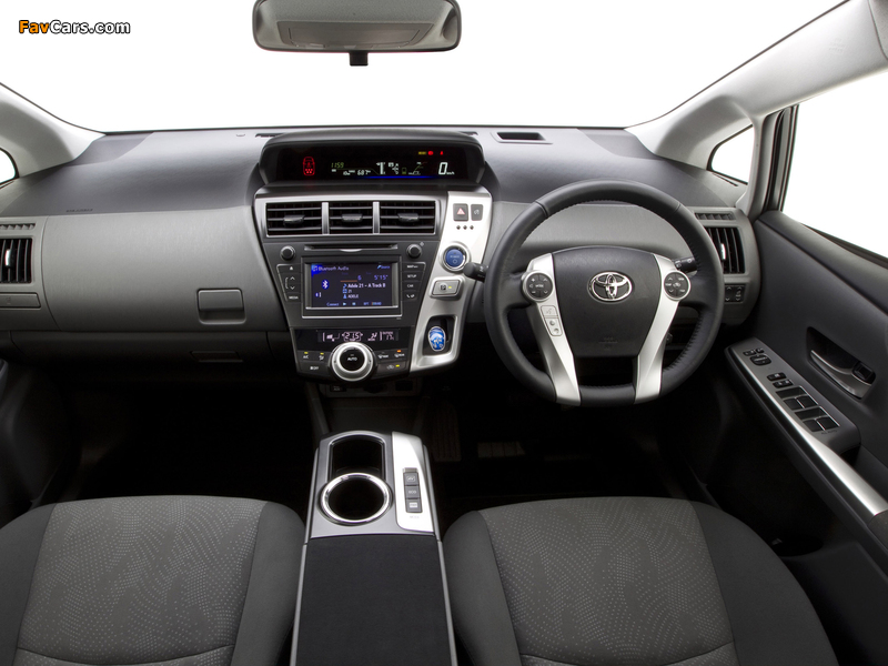 Toyota Prius v AU-spec (ZVW40W) 2012 photos (800 x 600)