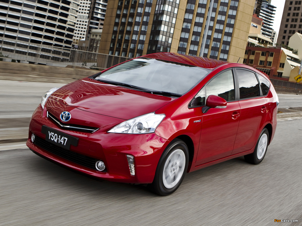 Toyota Prius v AU-spec (ZVW40W) 2012 wallpapers (1280 x 960)