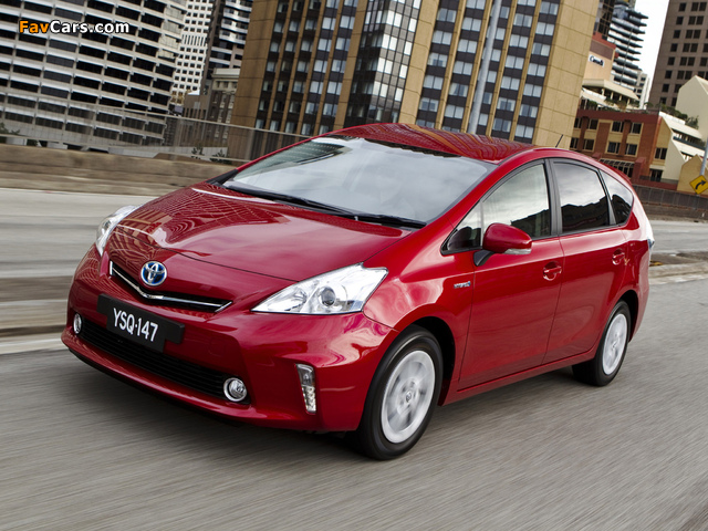 Toyota Prius v AU-spec (ZVW40W) 2012 wallpapers (640 x 480)