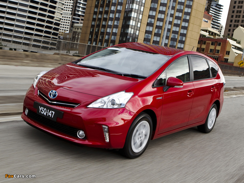 Toyota Prius v AU-spec (ZVW40W) 2012 wallpapers (800 x 600)