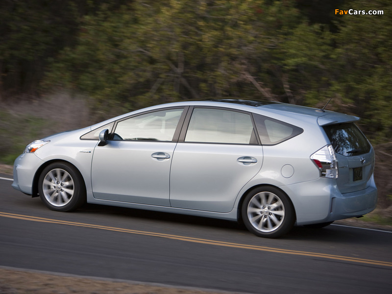 Toyota Prius v (ZVW40W) 2011 photos (800 x 600)