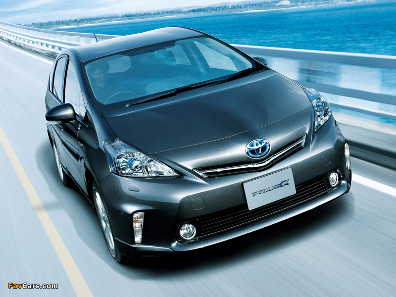 Toyota Prius α Touring Selection (ZVW40W) 2011 wallpapers (800 x 600)
