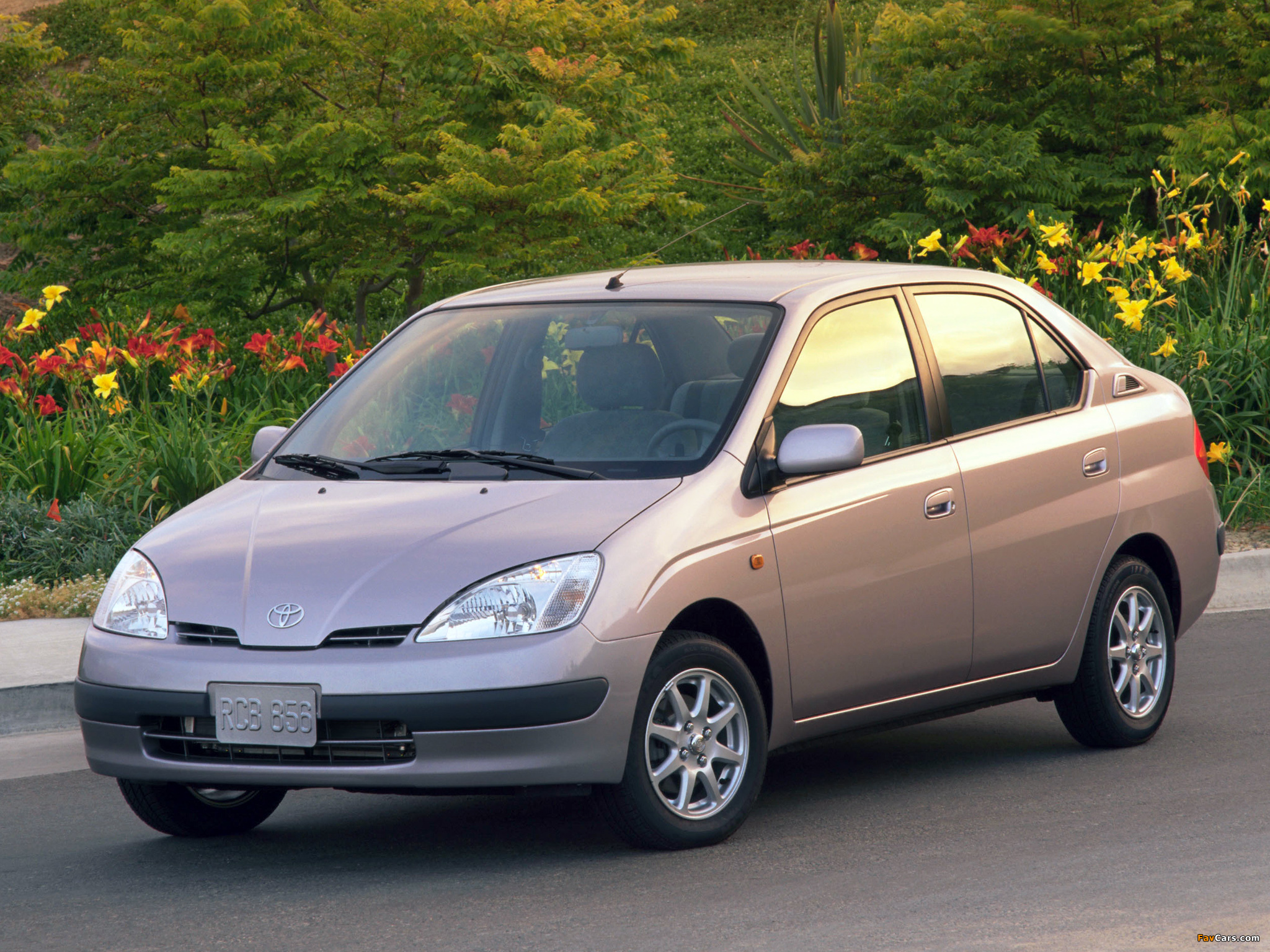 Images of Toyota Prius (NHW10) 1997–2000 (2048 x 1536)