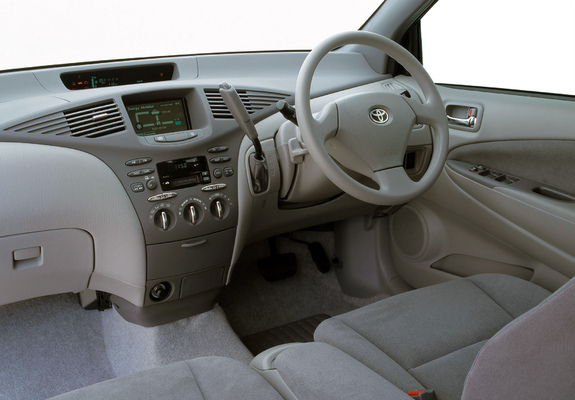 Images of Toyota Prius AU-spec (NHW11) 2001–03
