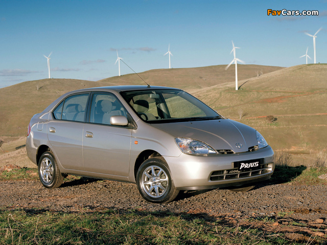 Images of Toyota Prius AU-spec (NHW11) 2001–03 (640 x 480)