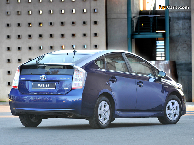 Images of Toyota Prius ZA-spec (ZVW30) 2009–11 (640 x 480)