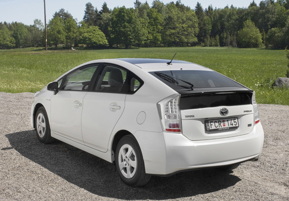 Images of Toyota Prius (ZVW30) 2009–11