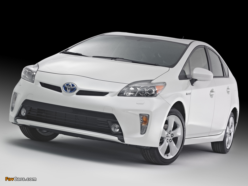 Images of Toyota Prius US-spec (ZVW30) 2011 (800 x 600)