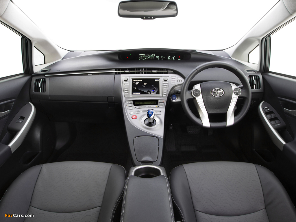 Images of Toyota Prius AU-spec (ZVW30) 2012 (1024 x 768)