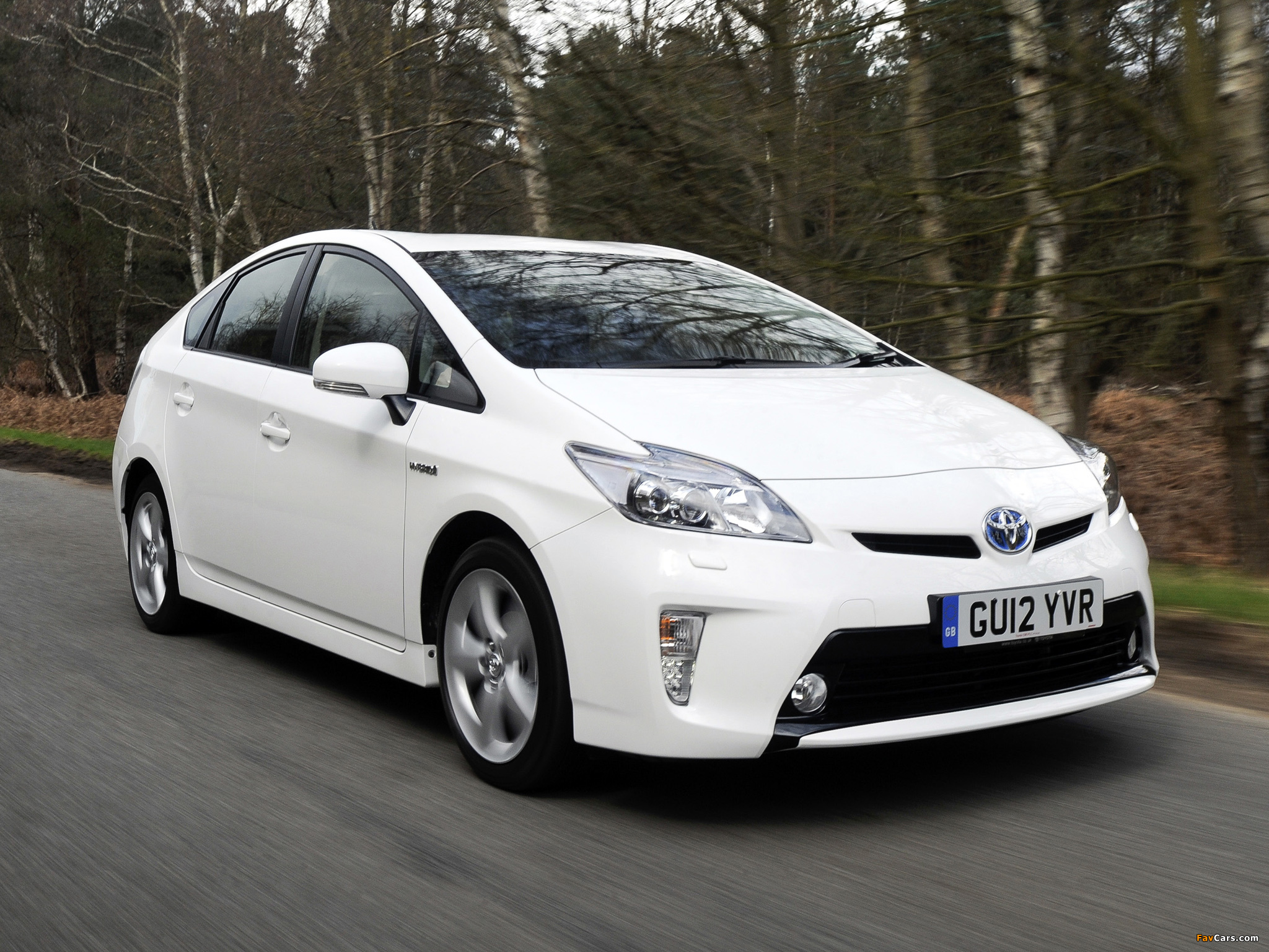 Images of Toyota Prius UK-spec (ZVW30) 2012 (2048 x 1536)