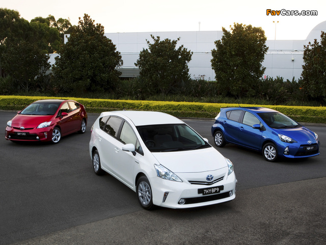 Photos of Toyota Prius (640 x 480)