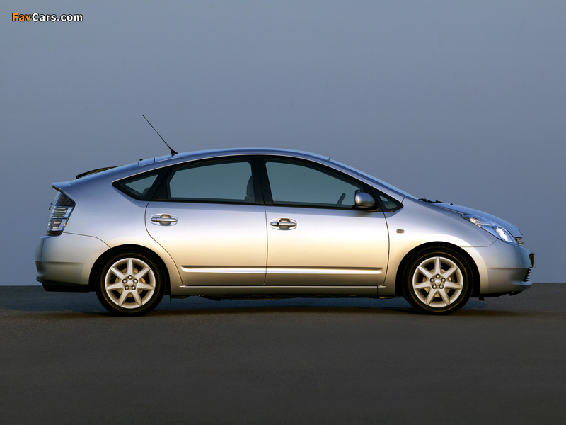 Photos of Toyota Prius (NHW20) 2003–09 (800 x 600)