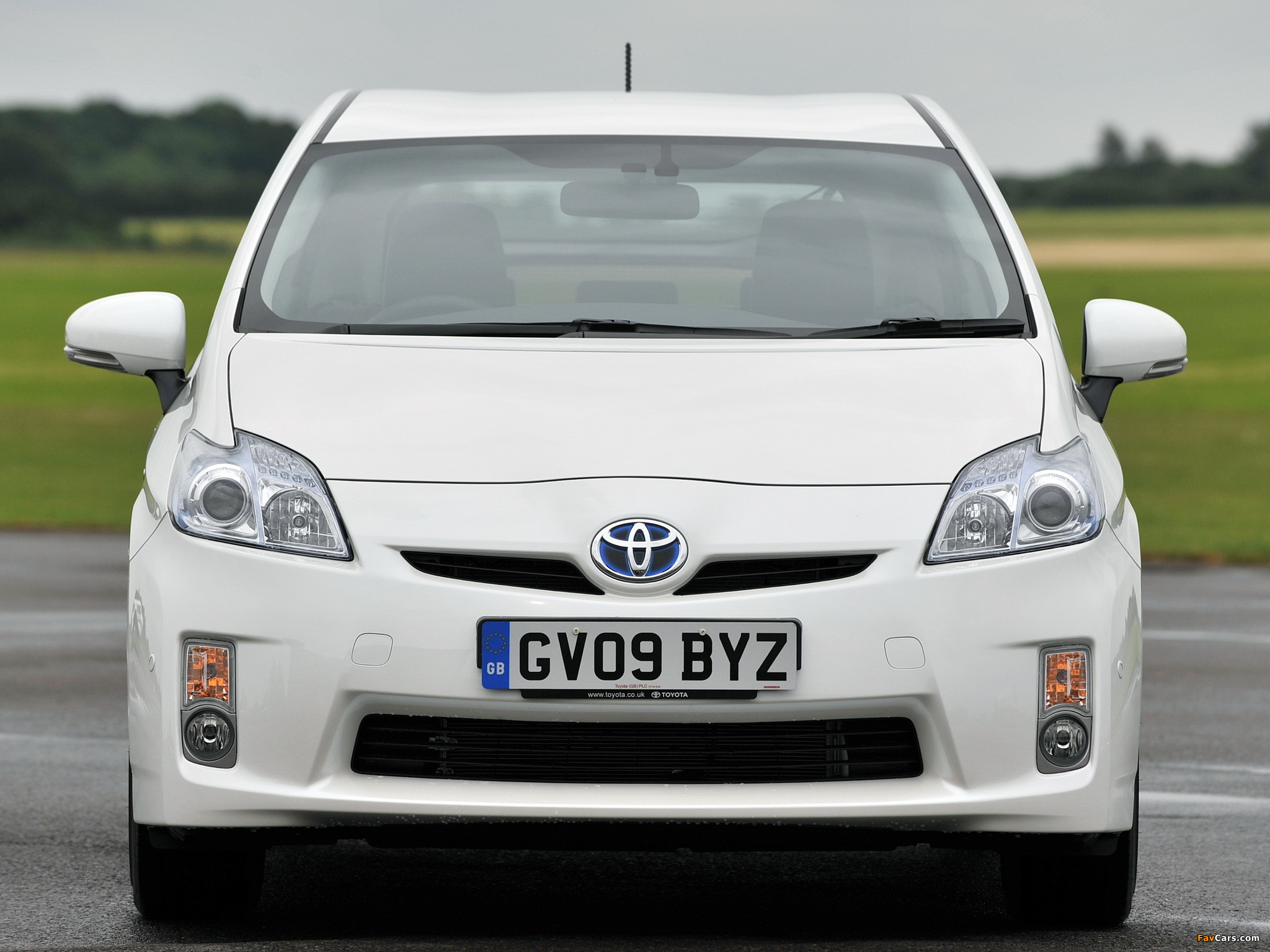 Photos of Toyota Prius UK-spec (ZVW30) 2009–11 (2048 x 1536)